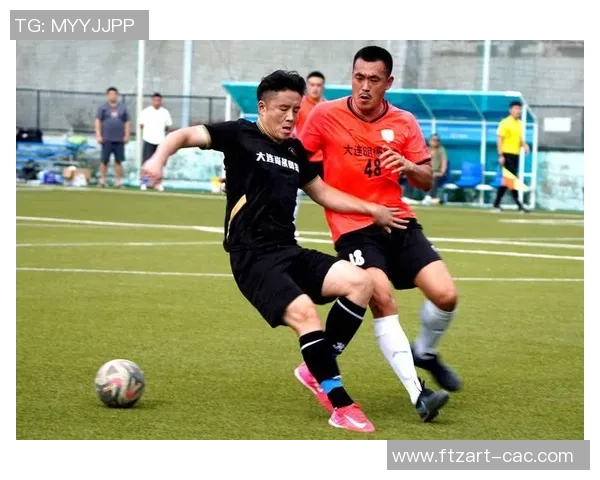 足球明星达瓦里：从草根到巅峰的传奇之路与辉煌成就